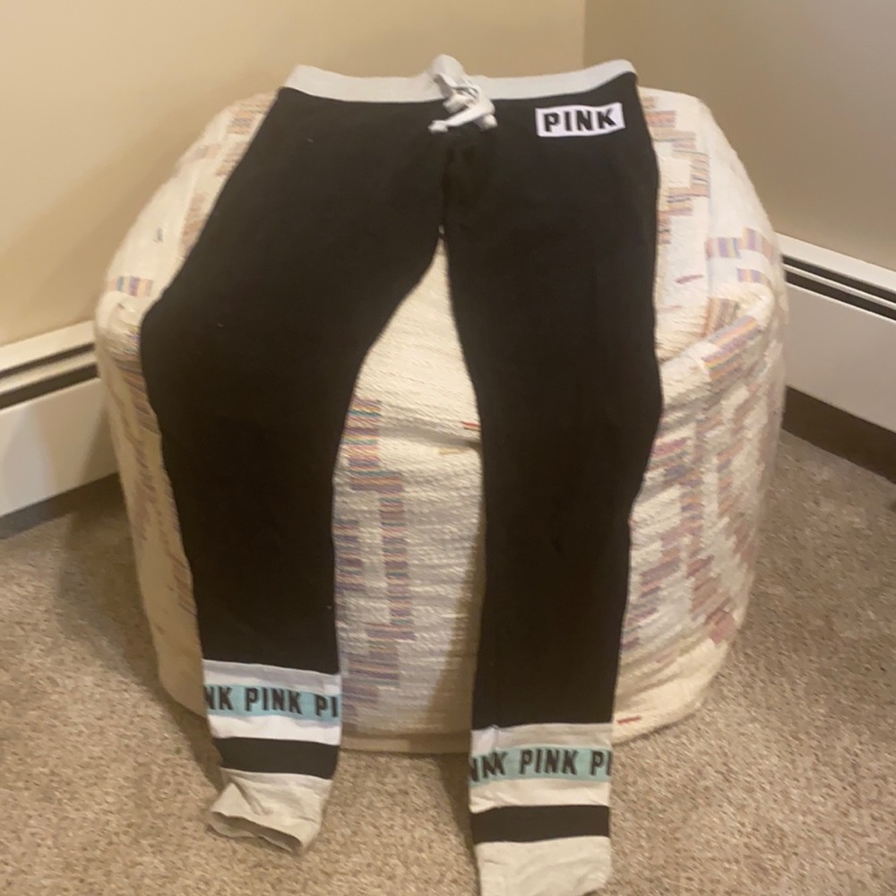 Victoria Secret PINK yoga leggings. Size small